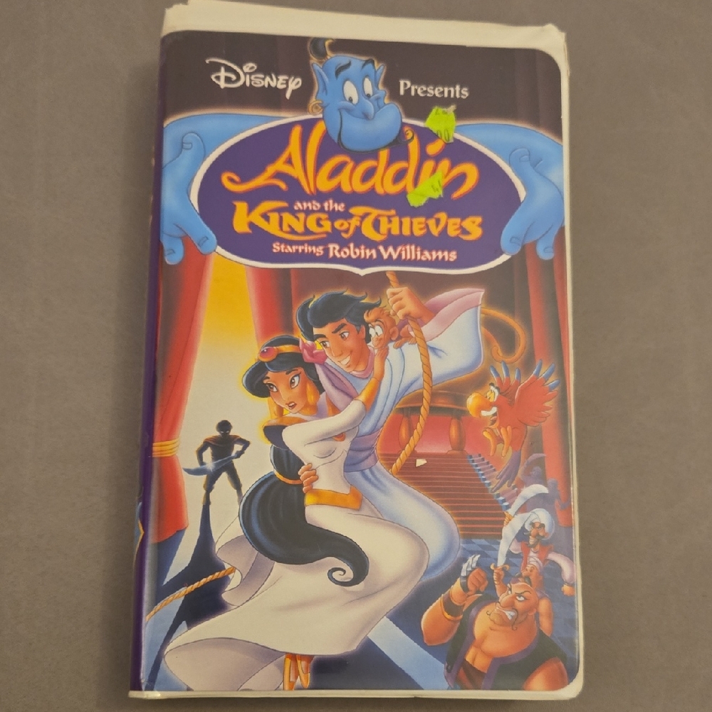 Disney Aladdin and the King of Thieves VHS - Damage To Cover - Picture 1 of 5